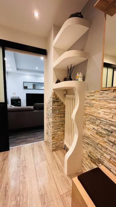 Appartement Proche Centre Ville Avec Parking Gratuit อานซี ภายนอก รูปภาพ